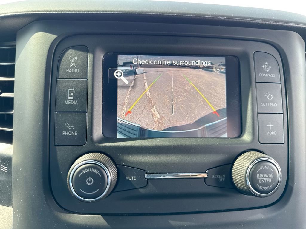 Used 2024 RAM 3500 Tradesman w/ Chrome Appearance Group AWD/4WD image 17