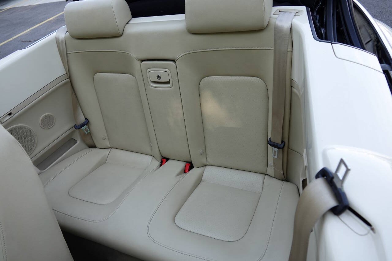 Used 2008 Volkswagen Beetle SE FWD image 63