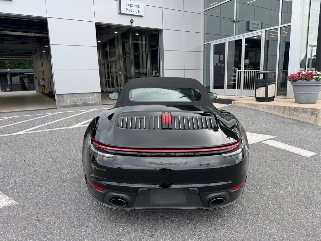 Used 2022 Porsche 911 Carrera 4S AWD/4WD image 19