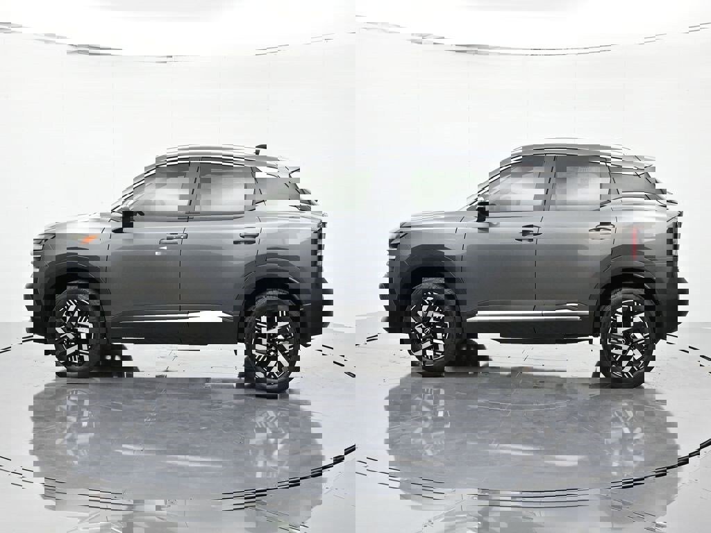 New 2026 Nissan Kicks SV image 8