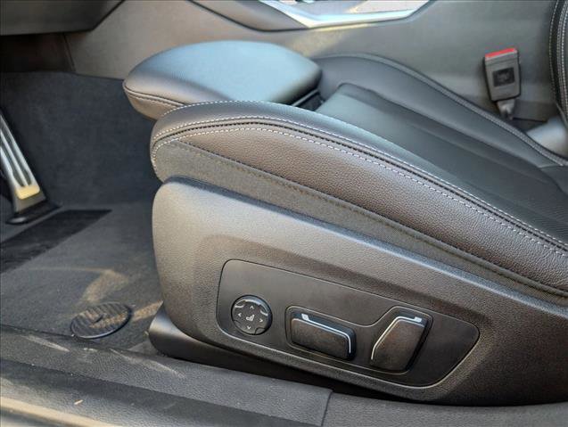 New 2026 BMW 330i Sedan w/ M Sport Package image 4