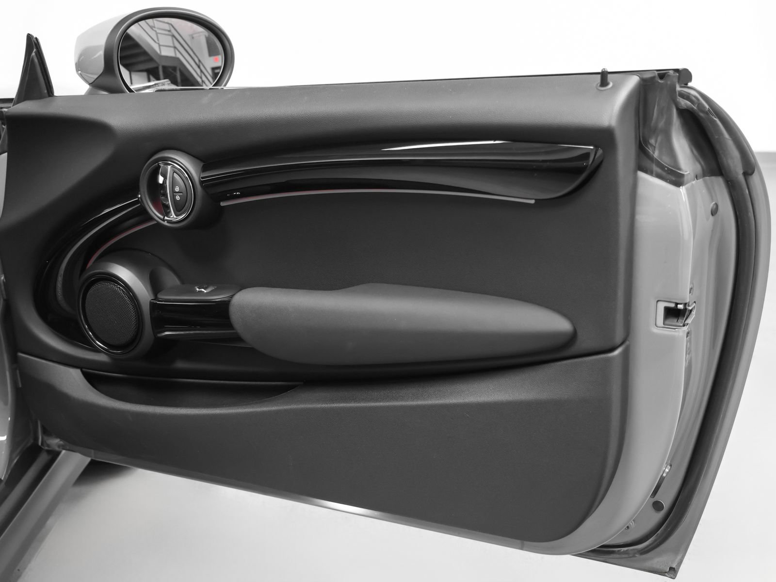 Used 2022 MINI Cooper S image 26