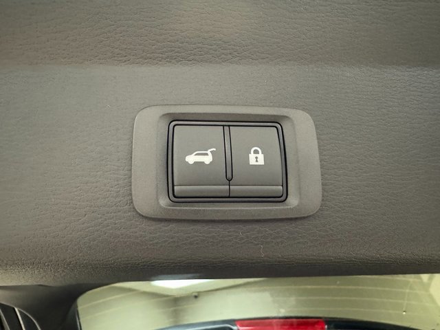 New 2025 Mitsubishi Outlander SE image 25