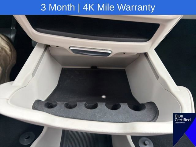 Used 2023 Chrysler Voyager LX FWD image 35