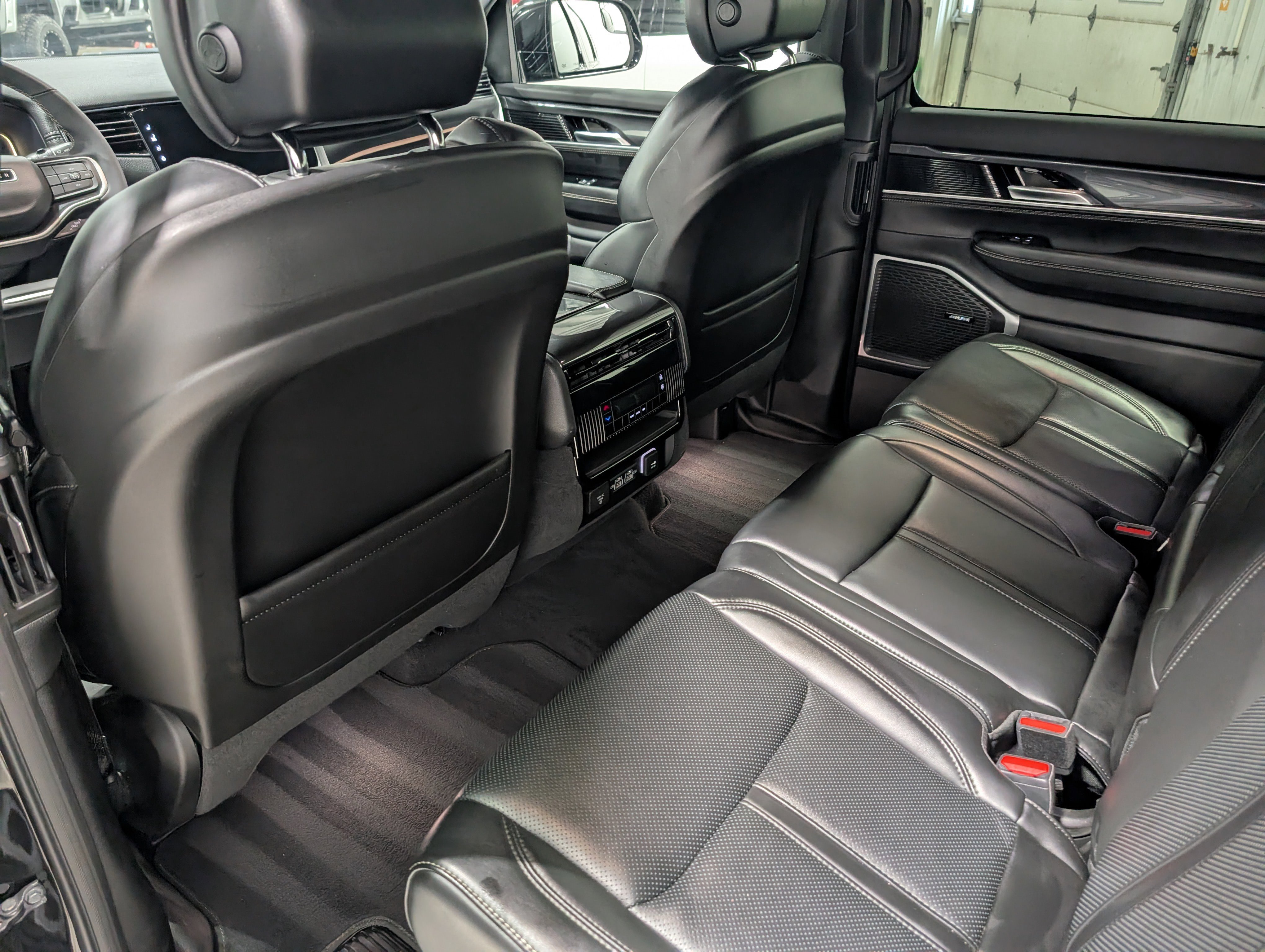 Used 2022 Jeep Wagoneer Series I image 19