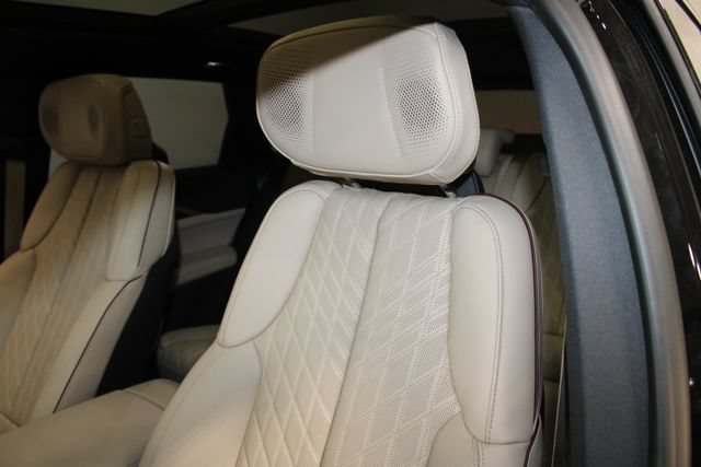 New 2026 Cadillac Lyriq Signature Luxury w/ Nappa Leather Package AWD/4WD image 7