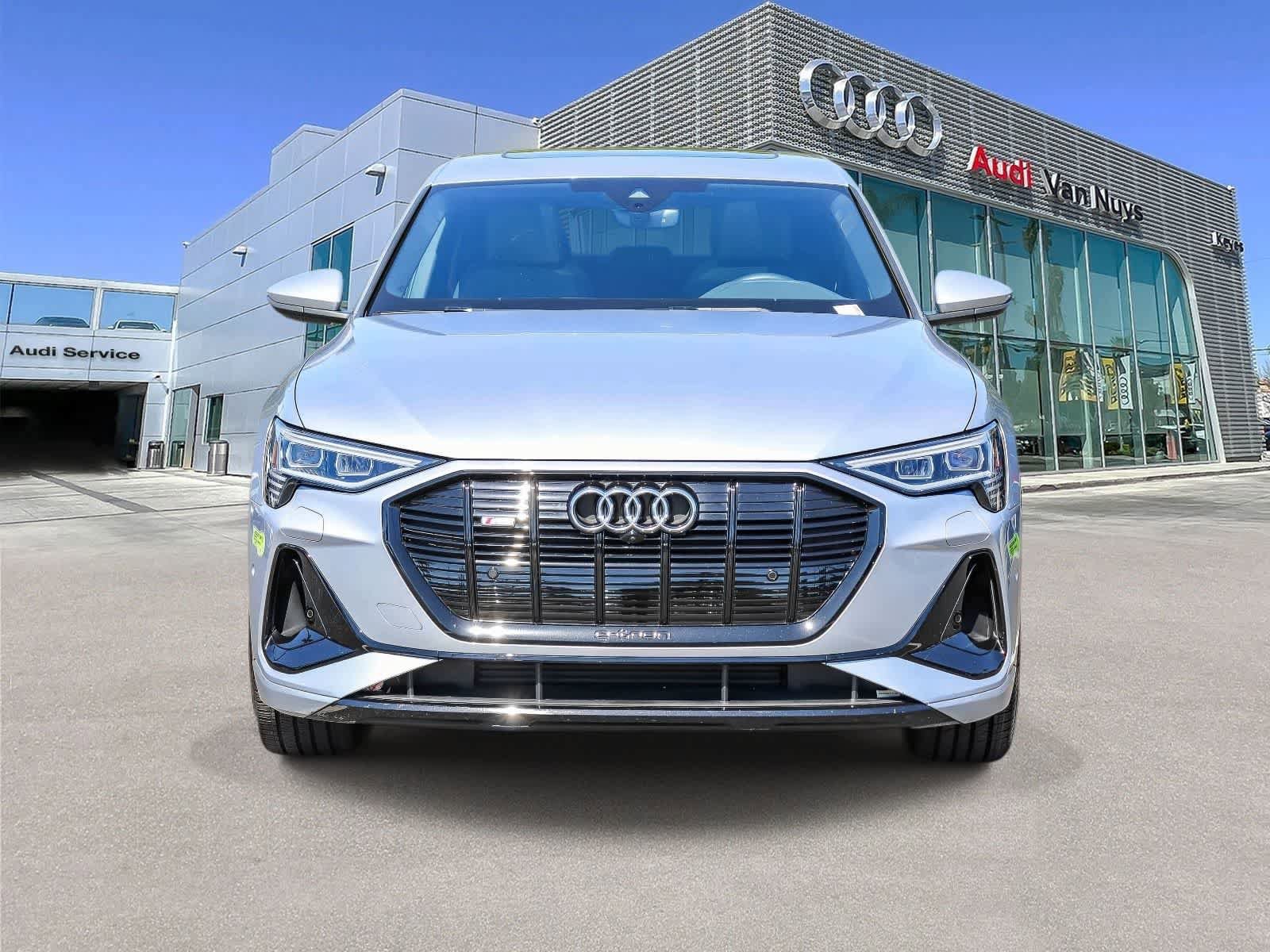 Certified 2023 Audi e-tron Premium Plus w/ Premium Plus Package AWD/4WD image 6