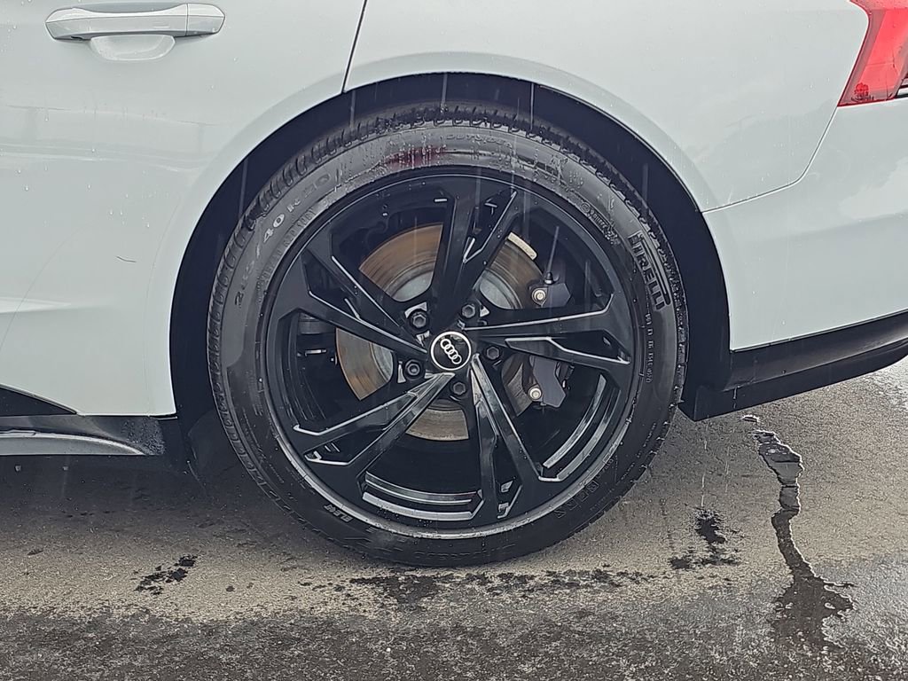 Used 2022 Audi e-tron GT Premium Plus w/ Performance Package image 37