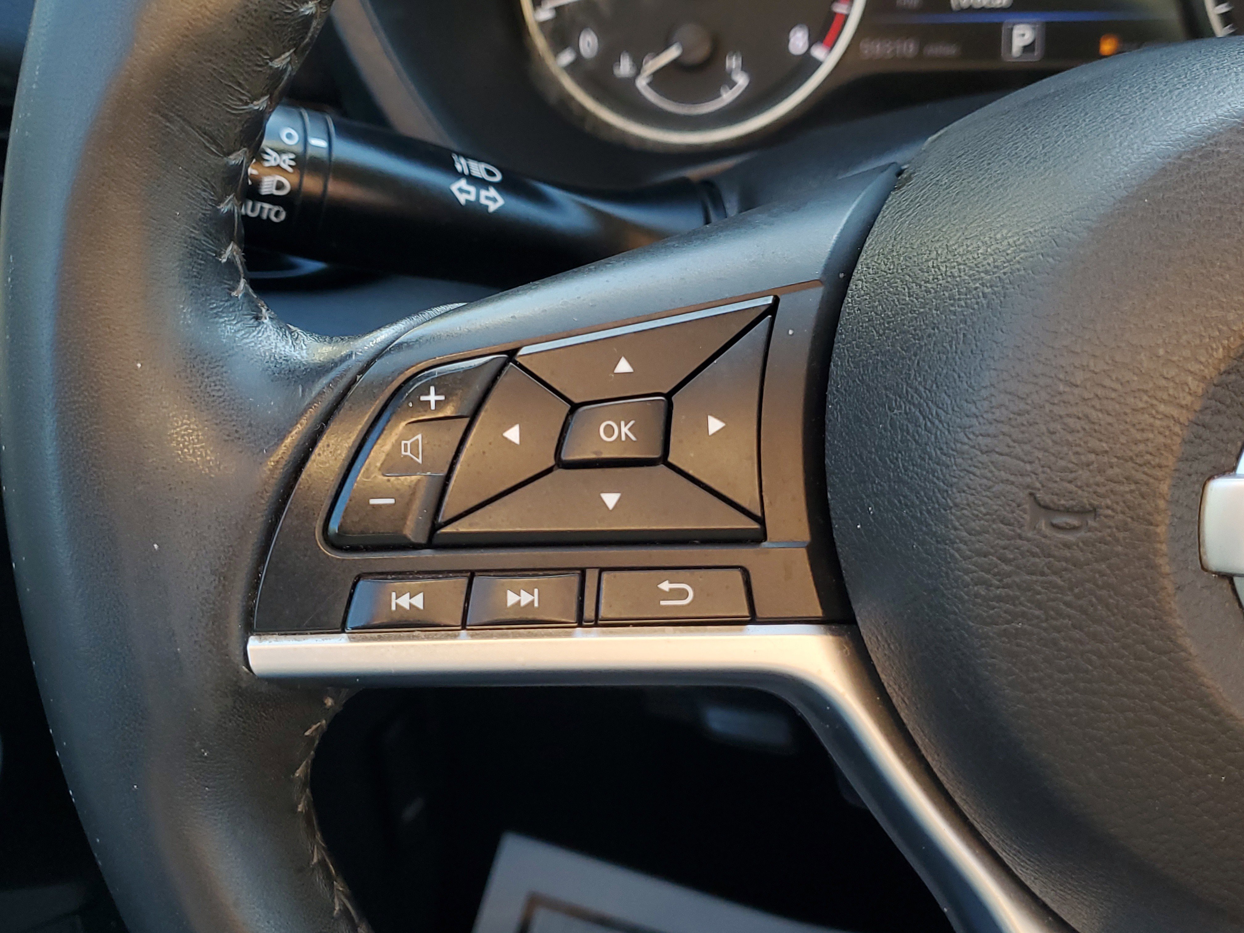 Used 2021 Nissan Sentra SV image 24