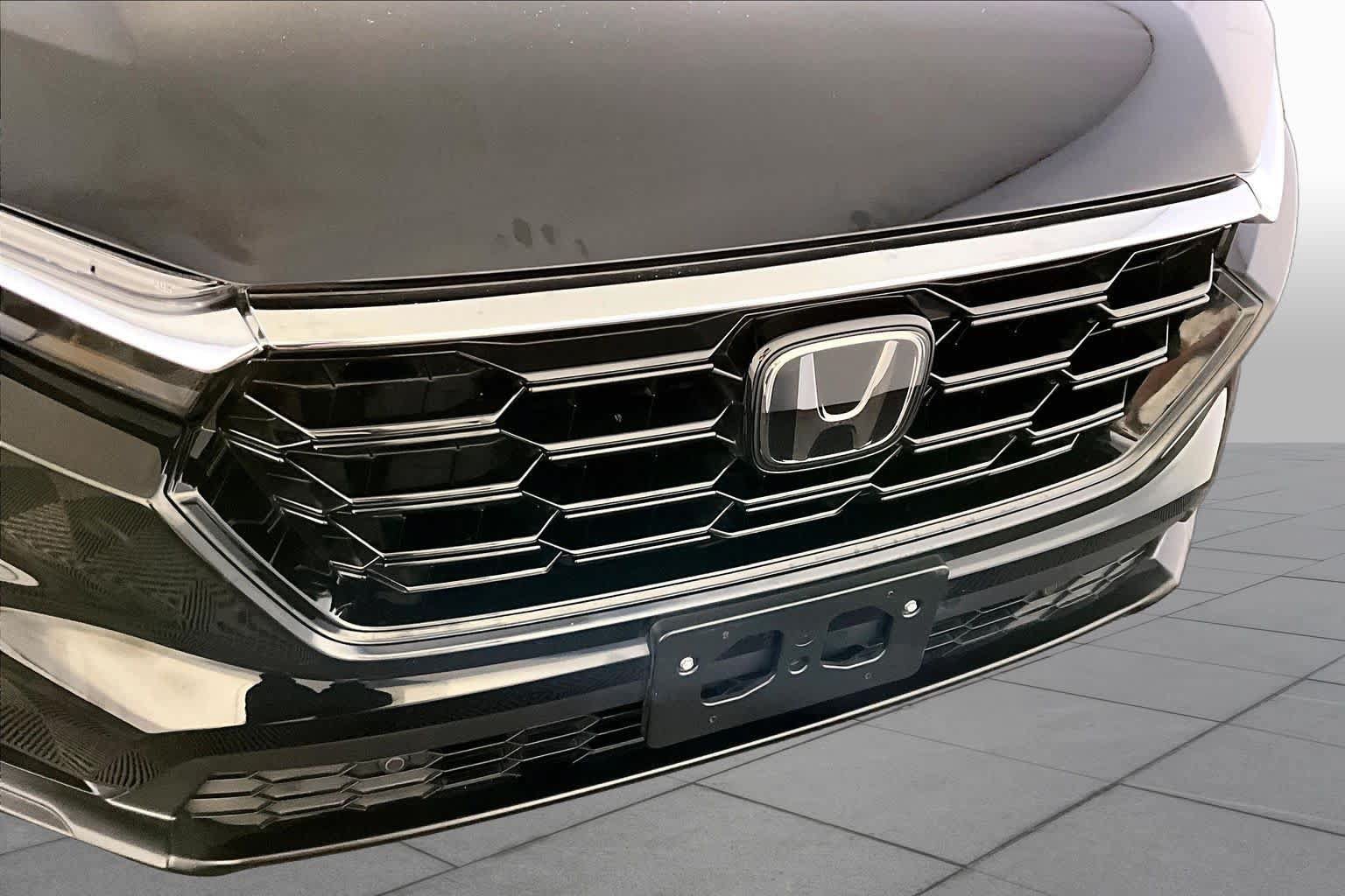 Used 2024 Honda CR-V EX-L image 32
