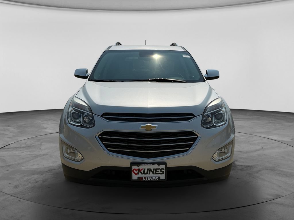 Used 2016 Chevrolet Equinox LTZ w/ Enhanced Convenience Package AWD/4WD image 4