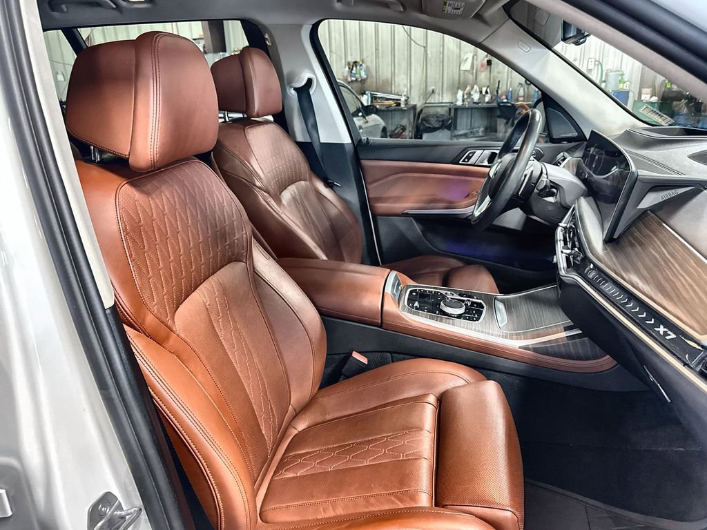 Used 2023 BMW X7 xDrive40i w/ Executive Package image 33