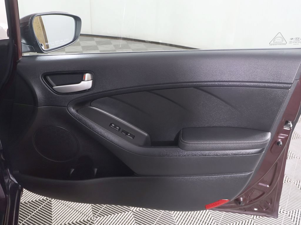 Used 2018 Kia Forte LX FWD image 15