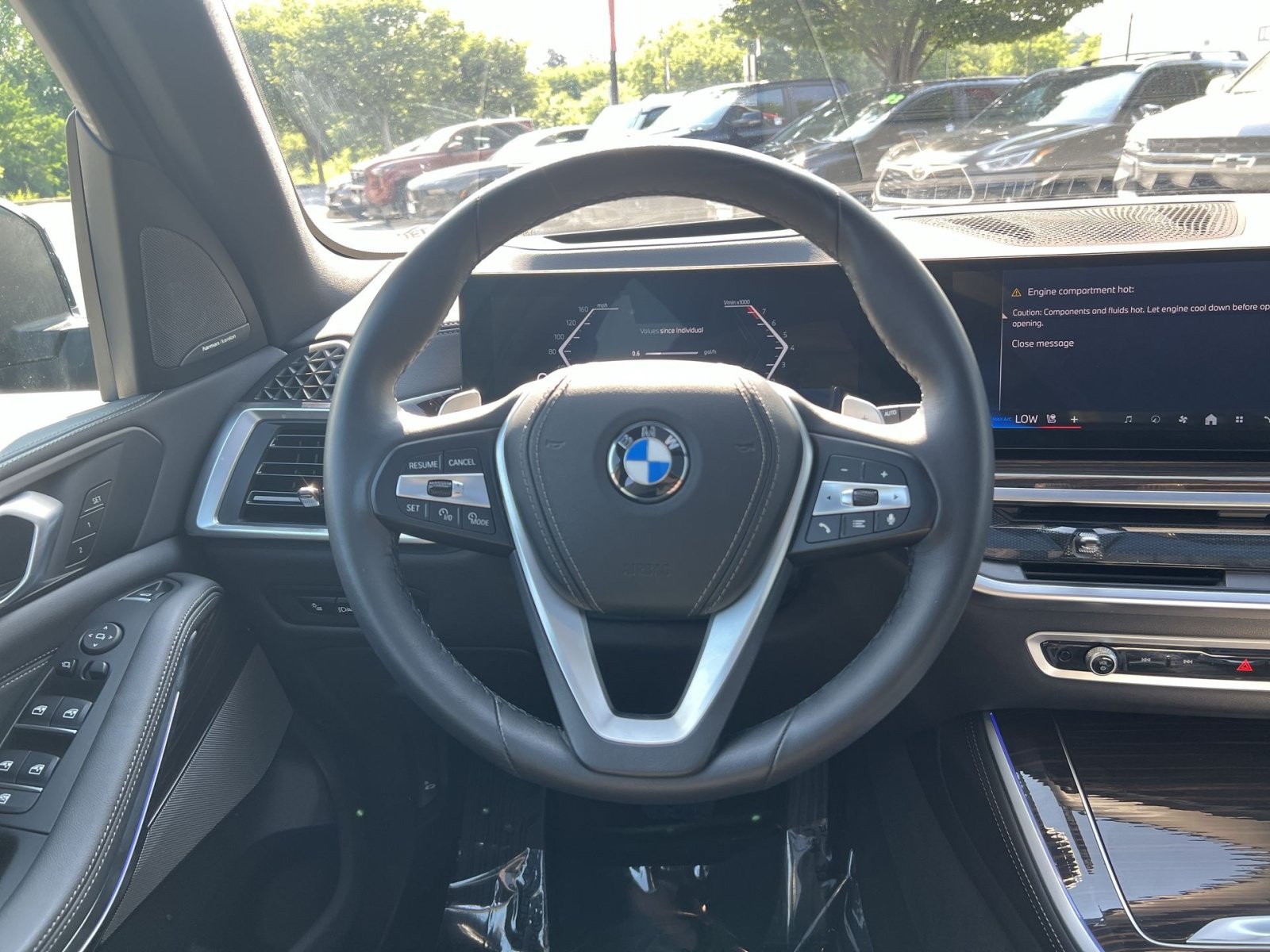 Used 2025 BMW X5 xDrive40i w/ Premium Package AWD/4WD image 16
