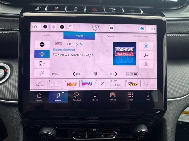 New 2027 Jeep Grand Cherokee Laredo AWD/4WD image 18