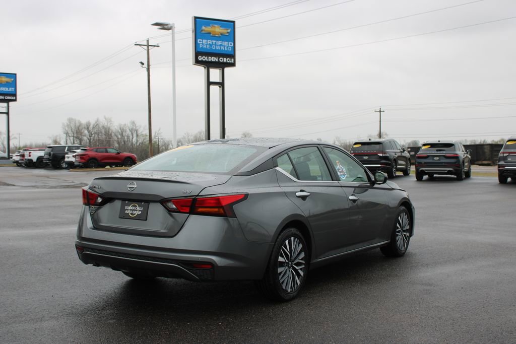 Used 2024 Nissan Altima 2.5 SV FWD image 9