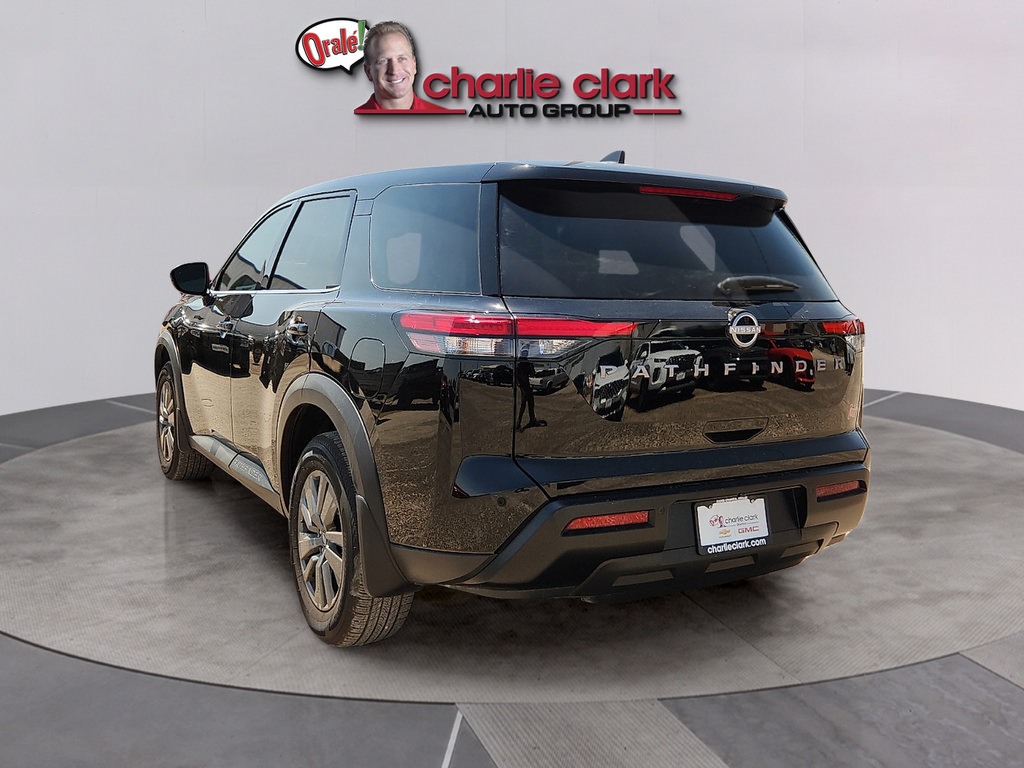Used 2026 Nissan Pathfinder S FWD image 3