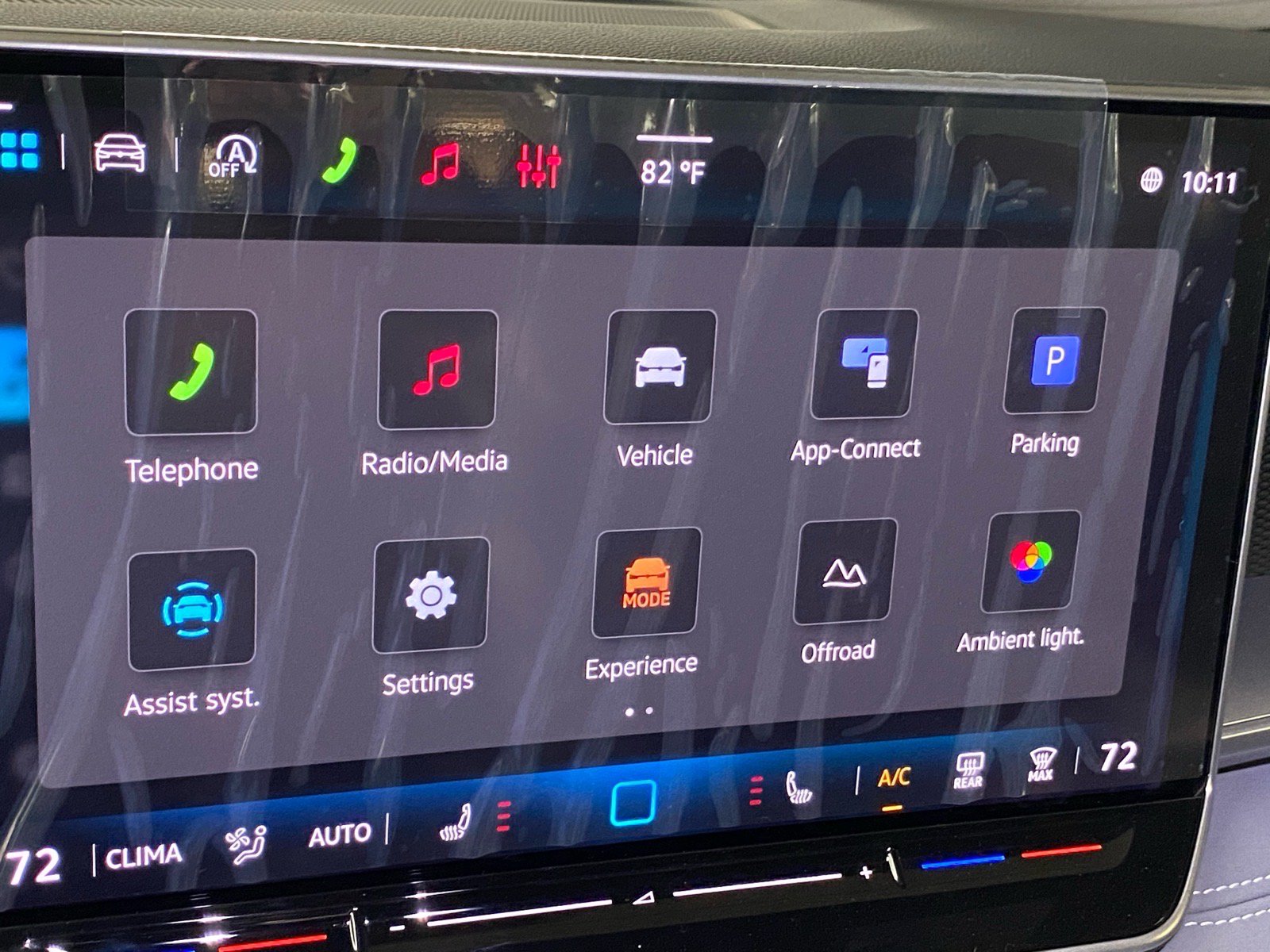 New 2026 Volkswagen Tiguan SE R-Line AWD/4WD image 10