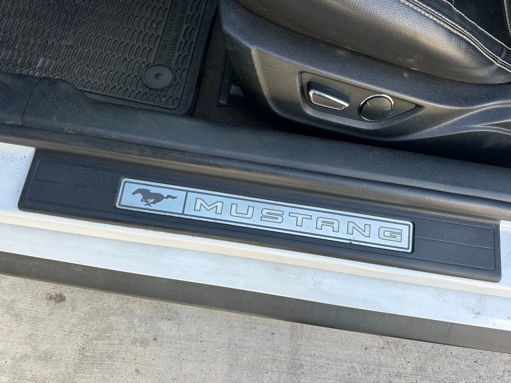 Used 2017 Ford Mustang Premium RWD image 22