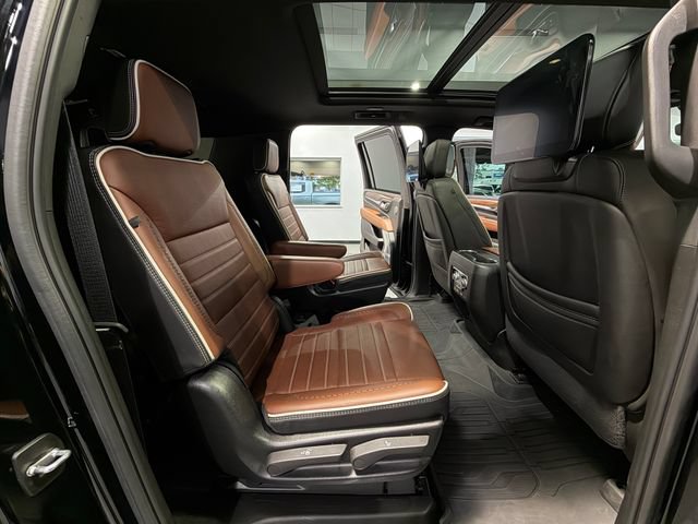 Used 2024 GMC Yukon XL Denali Ultimate AWD/4WD image 14