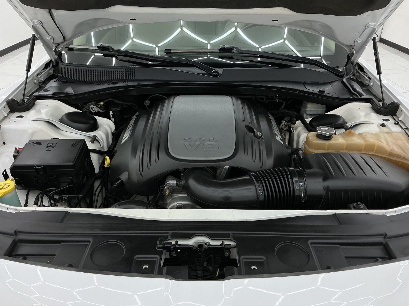 Used 2011 Chrysler 300 C AWD/4WD image 45