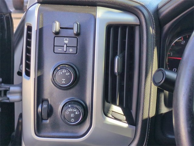 Used 2015 GMC Sierra 3500 SLE image 17