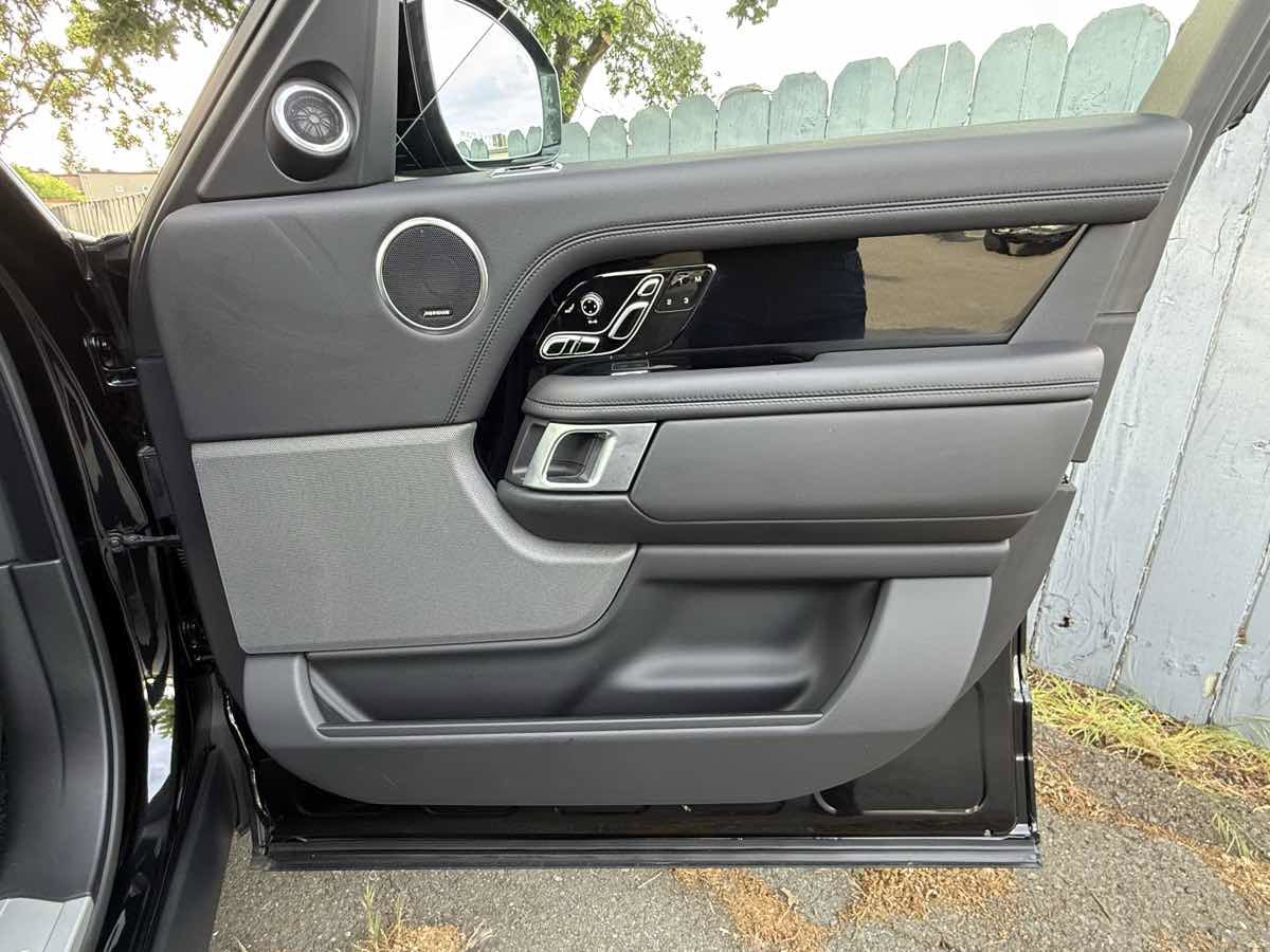 Used 2021 Land Rover Range Rover Westminster Edition image 39