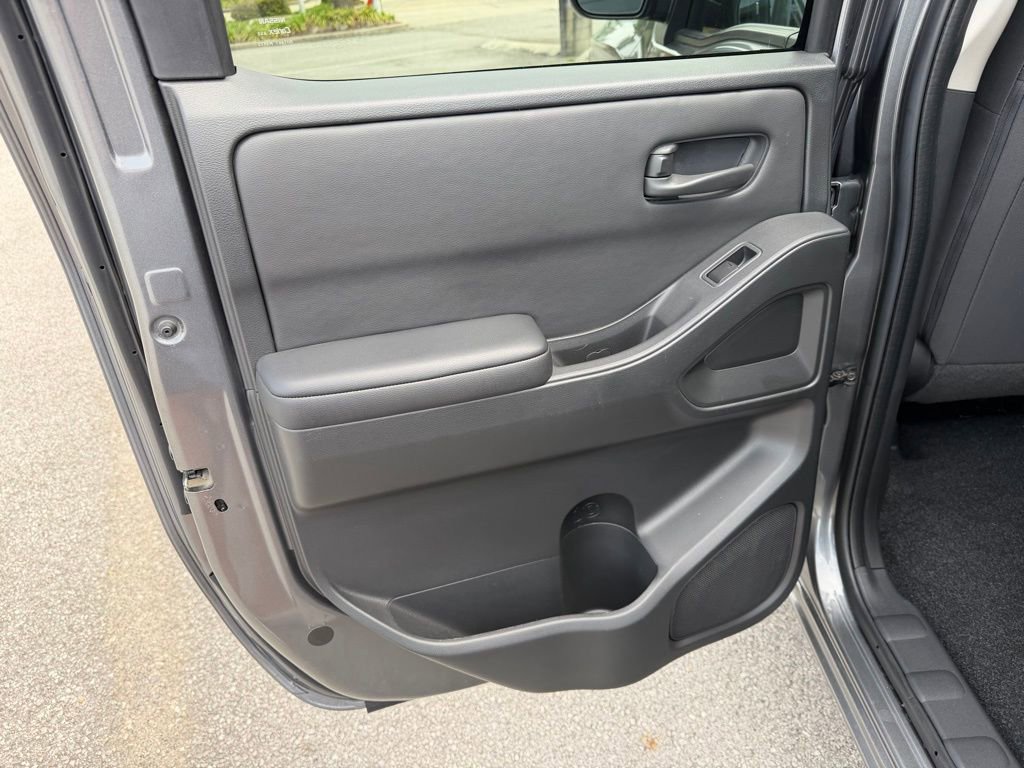Used 2025 Nissan Frontier S image 14