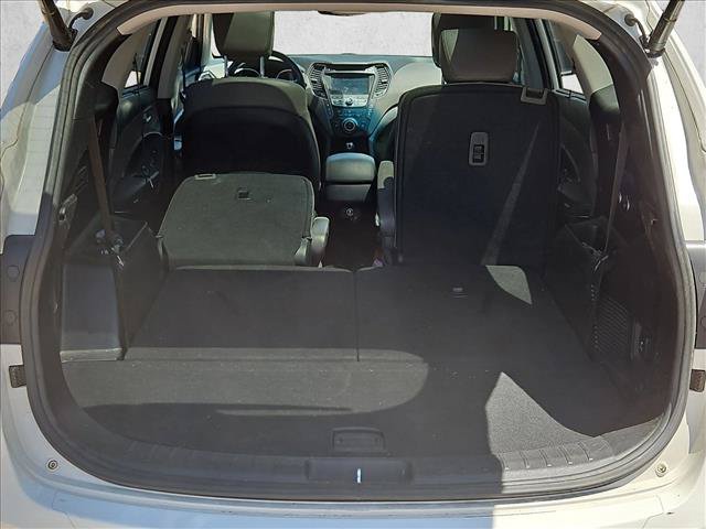 Used 2016 Hyundai Santa Fe Limited w/ Option Group 04 FWD image 6