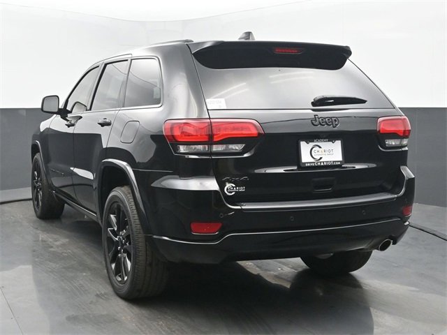 Used 2022 Jeep Grand Cherokee Laredo X image 4