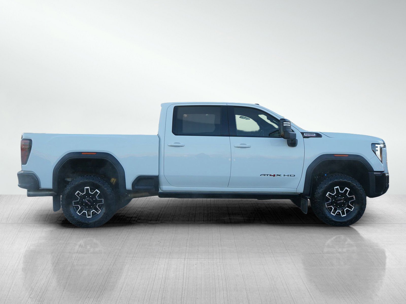 Used 2025 GMC Sierra 2500 AT4X image 7