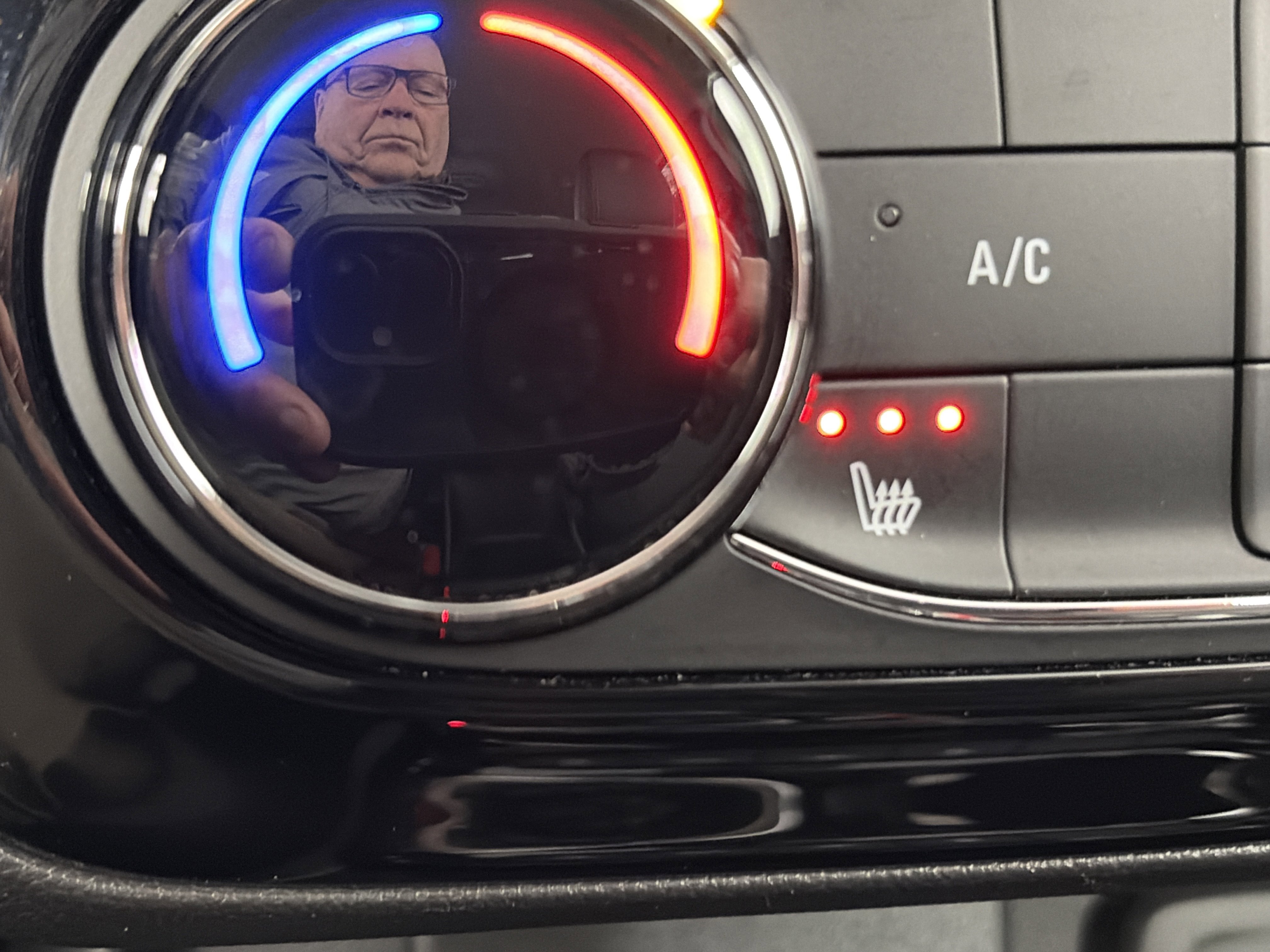 Certified 2023 Buick Encore GX Preferred w/ Cold Weather Comfort Package image 21