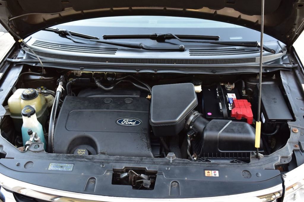 Used 2011 Ford Edge Limited AWD/4WD image 12