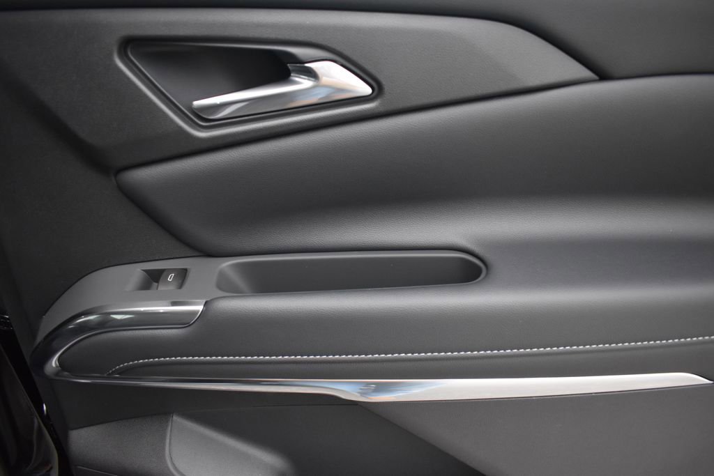 New 2026 Chevrolet Traverse LT image 13