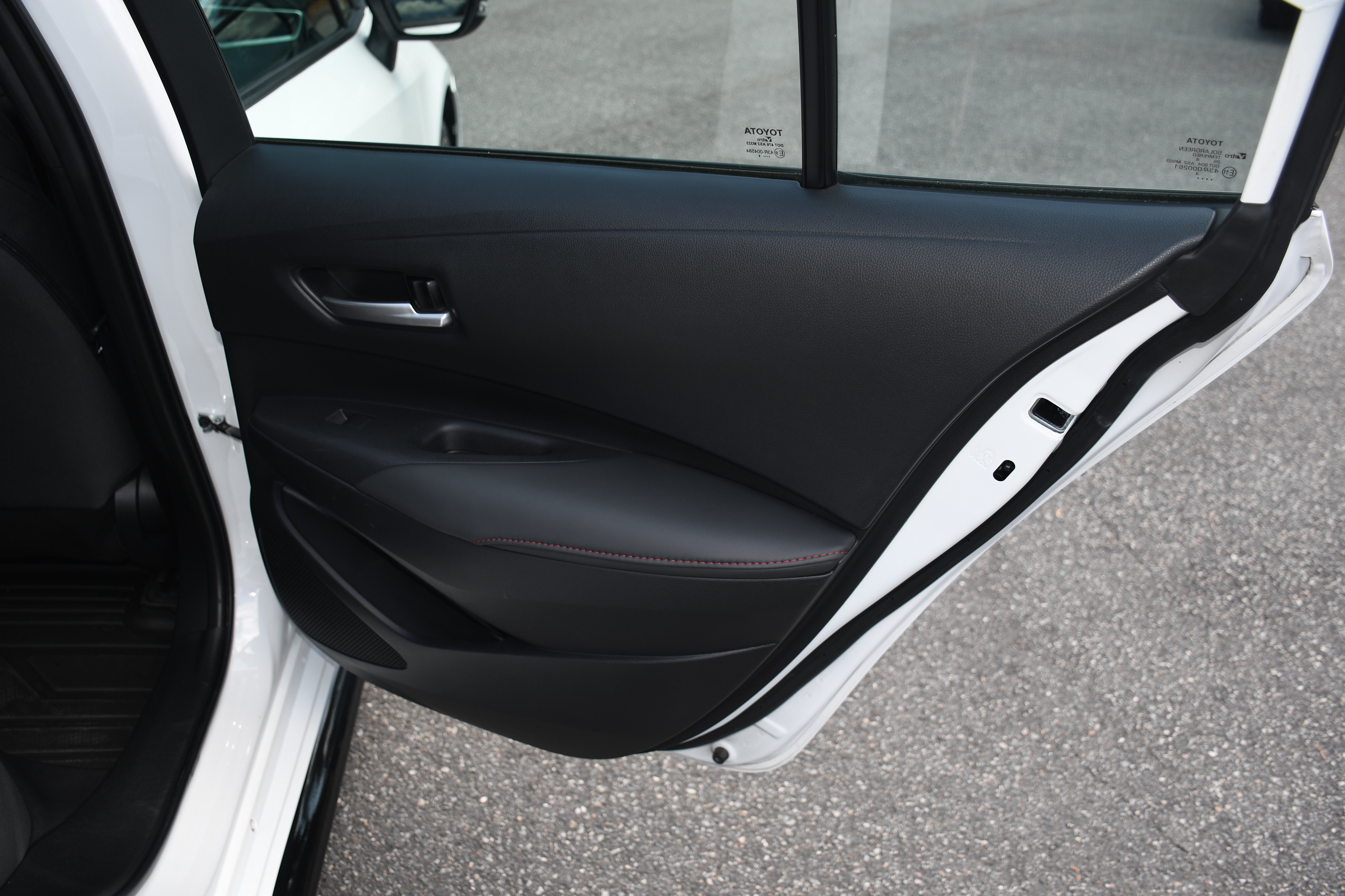 Certified 2024 Toyota Corolla Sedan w/ SE Convenience Package FWD image 18