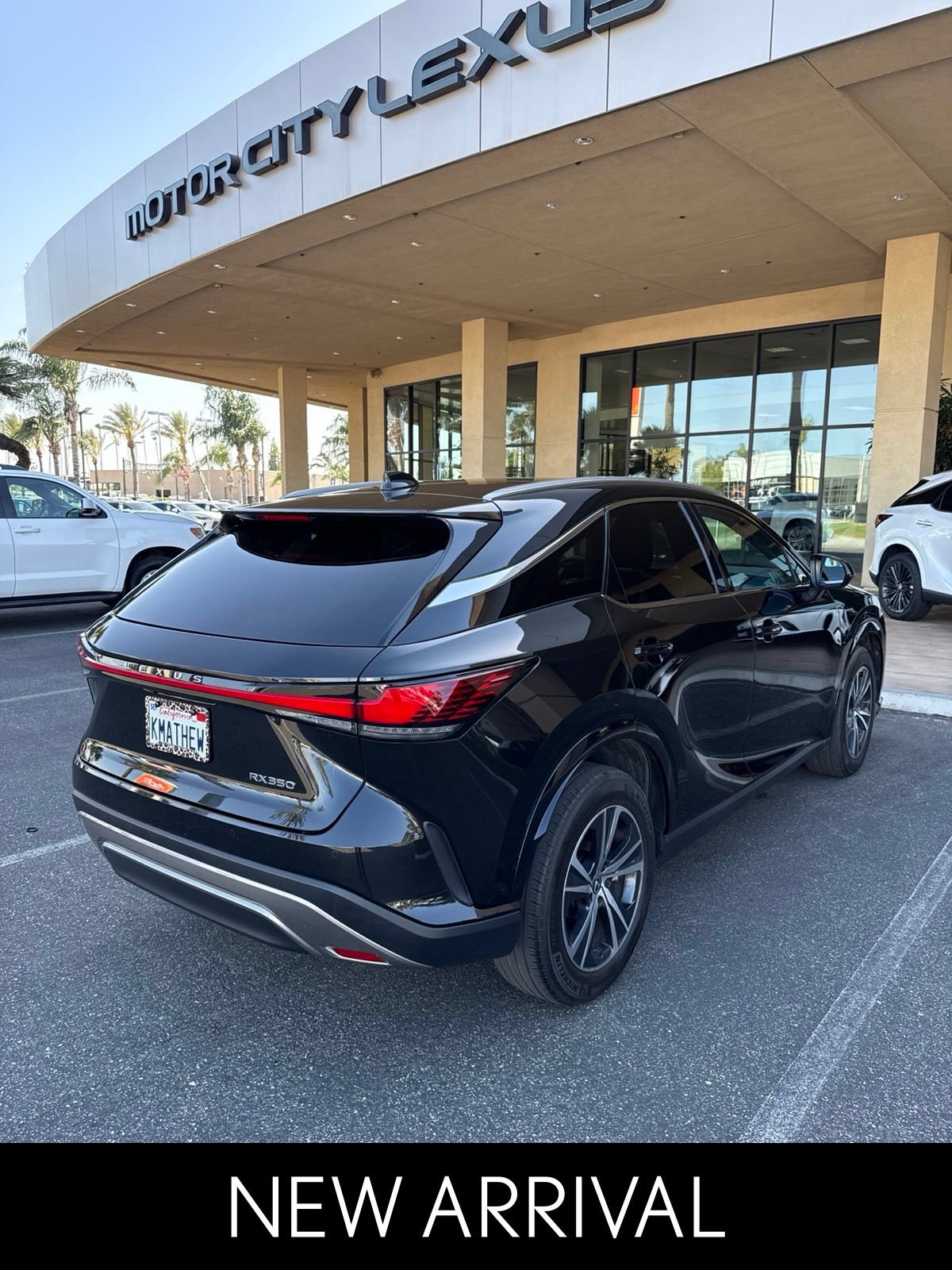 Used 2025 Lexus RX 350 FWD w/ Technology Package image 3