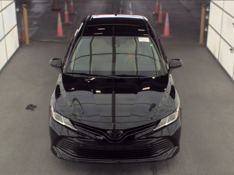 Used 2020 Toyota Camry LE FWD image 6