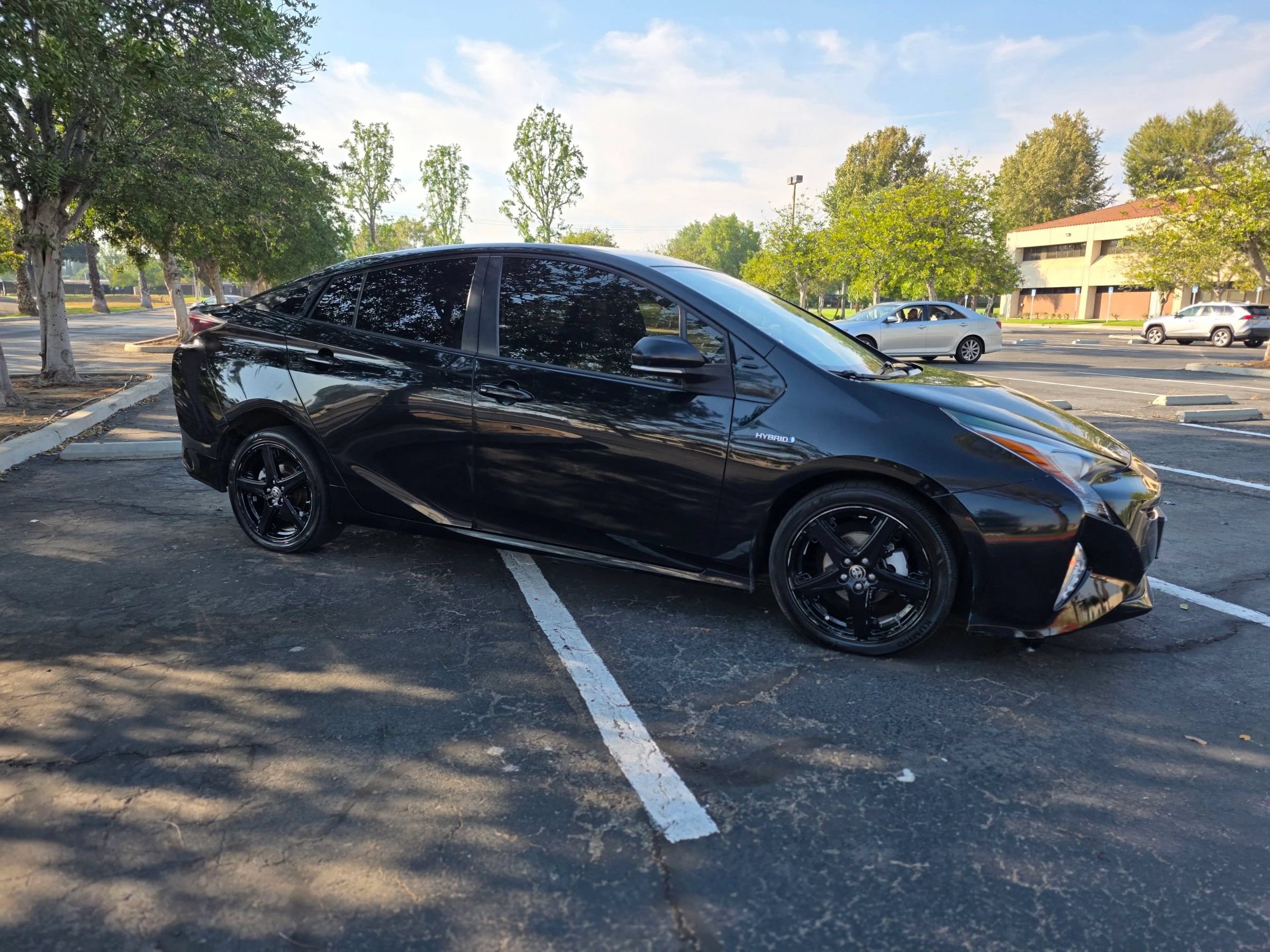 Used 2016 Toyota Prius Four Touring FWD image 18