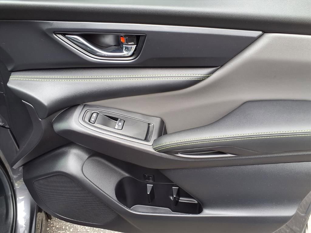 Used 2025 Subaru Ascent Onyx Edition image 6