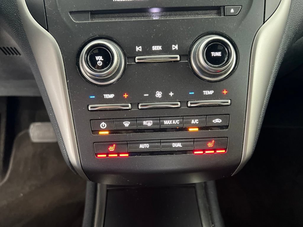 Used 2015 Lincoln MKC FWD w/ Equipment Group 101A Select image 17