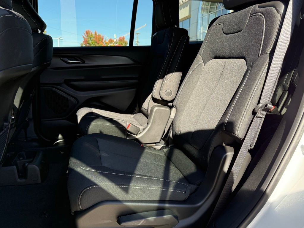 New 2025 Jeep Grand Cherokee L Laredo w/ Trailer Tow Package image 24