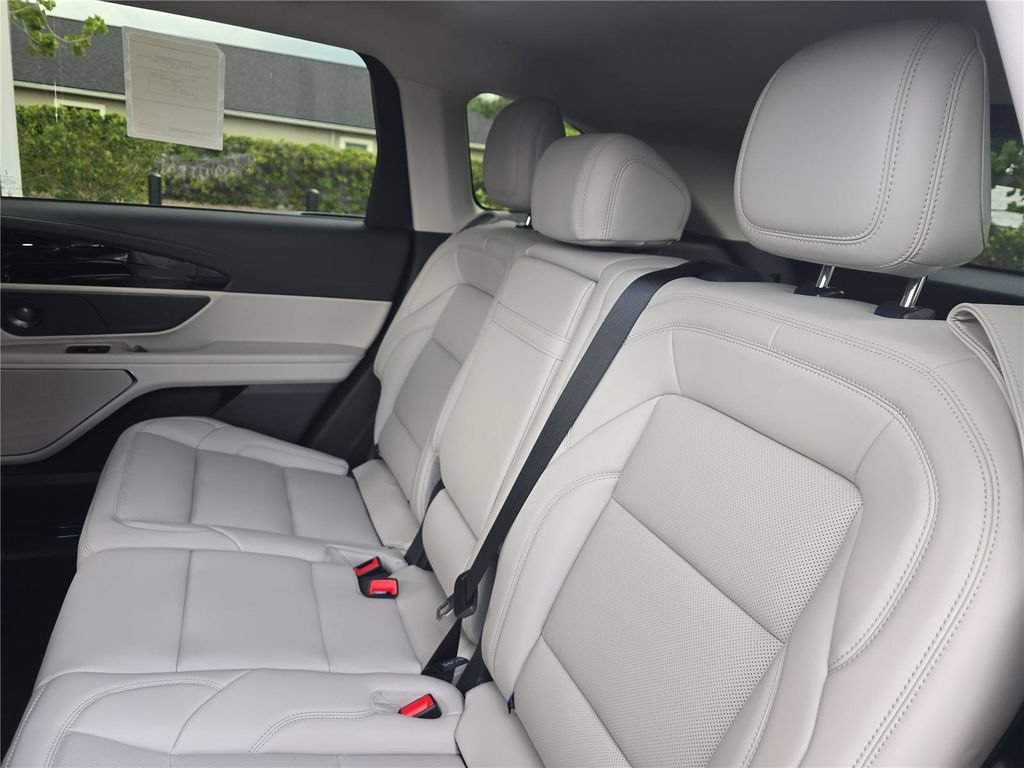 New 2026 Lincoln Nautilus Premier w/ Equipment Group 102A AWD/4WD image 11
