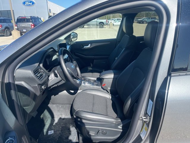 New 2024 Ford Escape SE image 10
