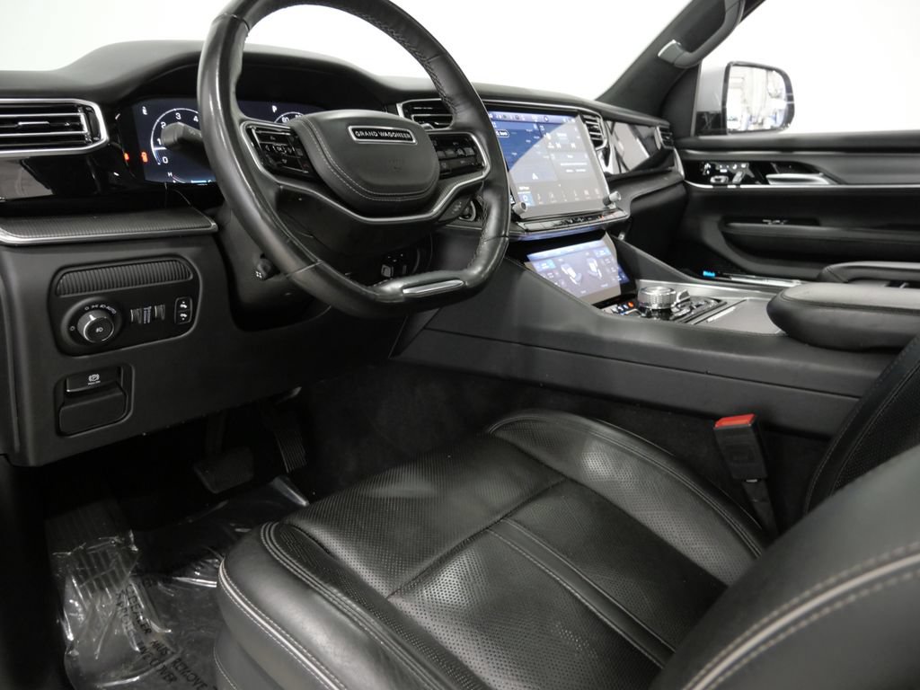 Used 2022 Jeep Grand Wagoneer Series II AWD/4WD image 9