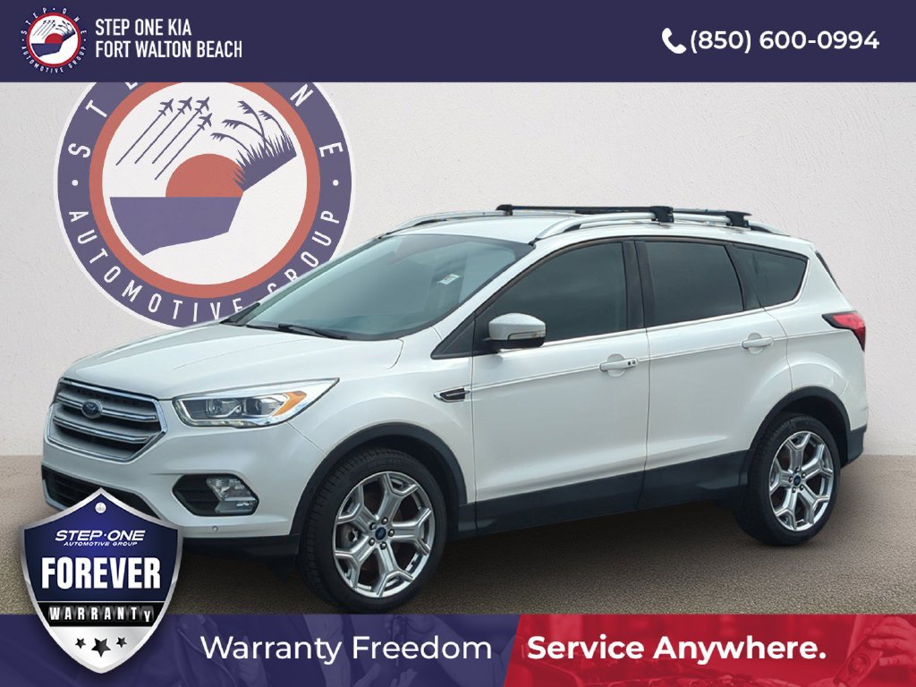 Used 2019 Ford Escape Titanium AWD/4WD image 1