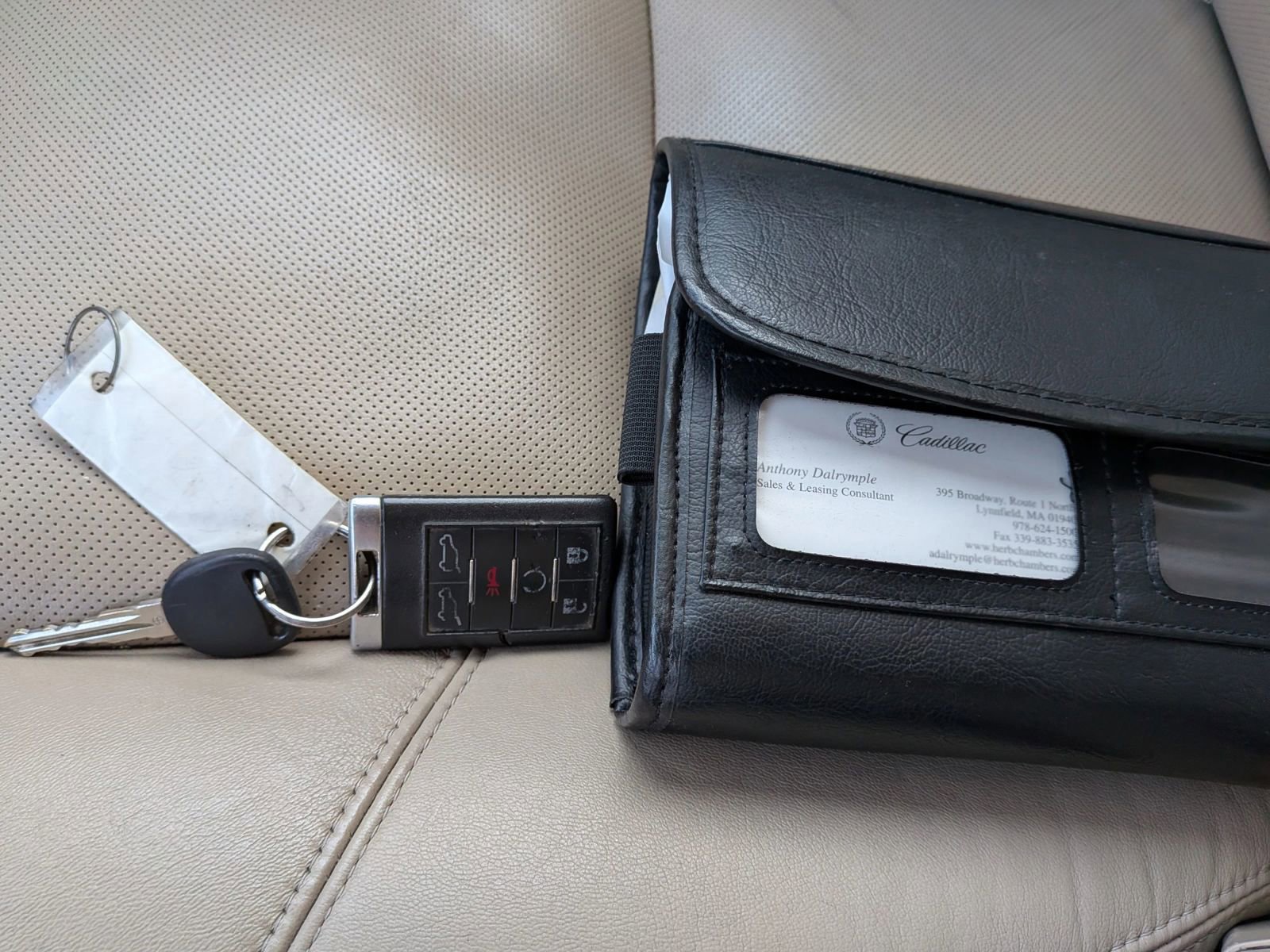 Used 2011 Cadillac Escalade Premium image 64