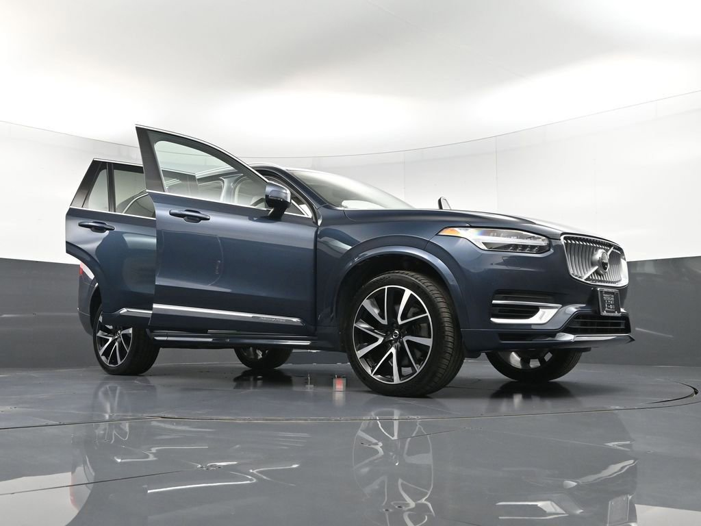 Used 2022 Volvo XC90 T8 Inscription Expression w/ Advanced Package AWD/4WD image 41