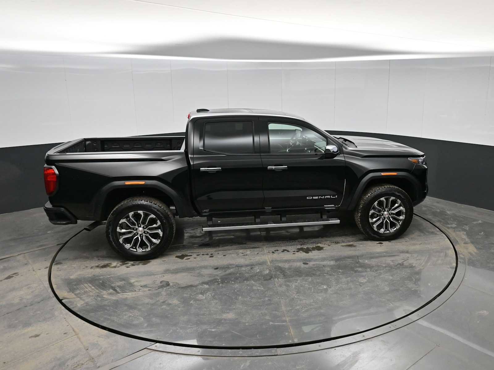 New 2026 GMC Canyon Denali image 29