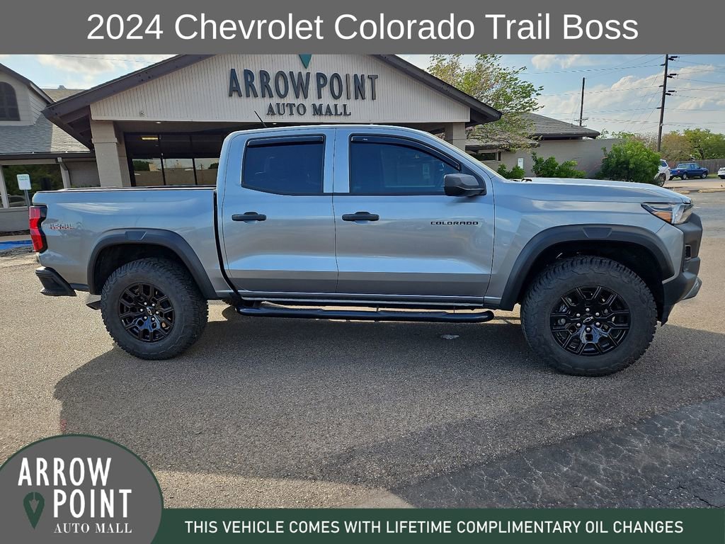 Used 2024 Chevrolet Colorado Trail Boss w/ Advanced Trailering Package image 13