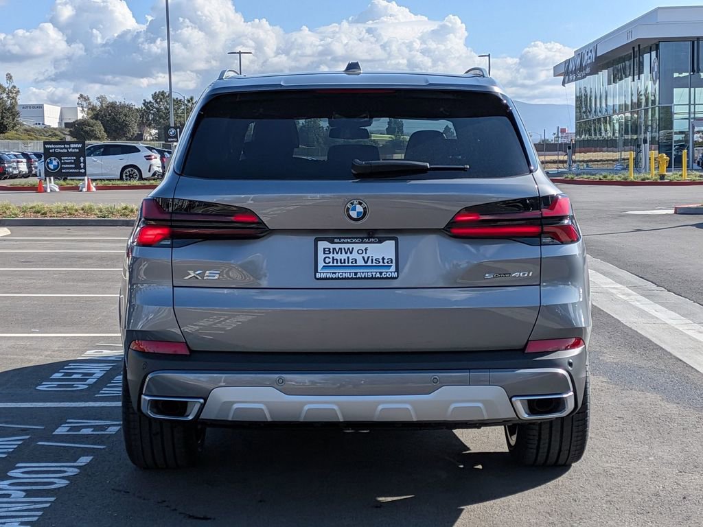 New 2026 BMW X5 sDrive40i image 7